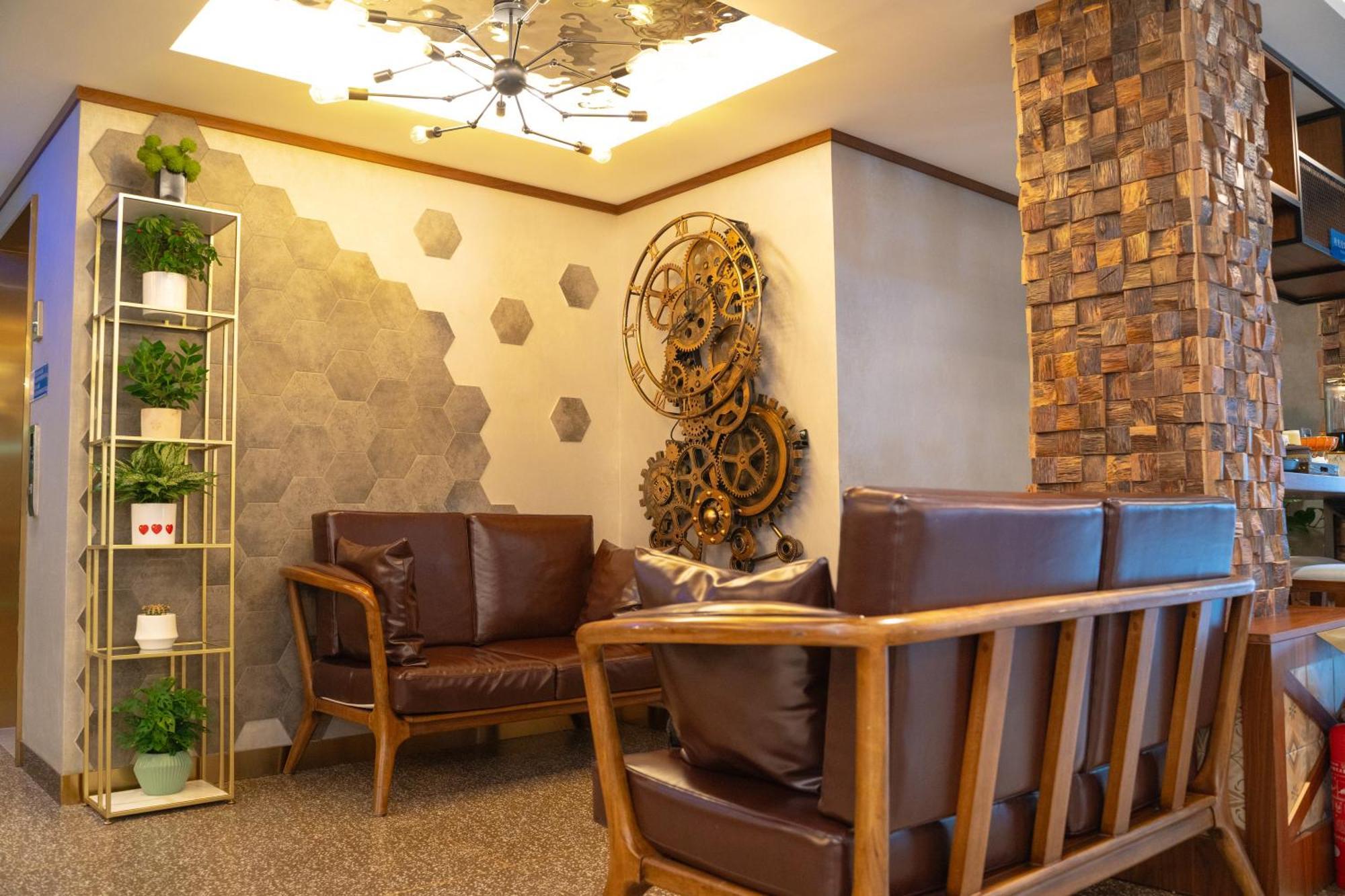 Nost Algia S Hotel Near Beijing Cbd - Cctv, China Zun, Skp And Sanlitun, Tian'Anmen Square, Forbidden City, Free Daily Necessities, Free Night Snack, Free Laundry, English Communication Well, Free Travel Advice , Free Gymnastic, Zewnętrze zdjęcie